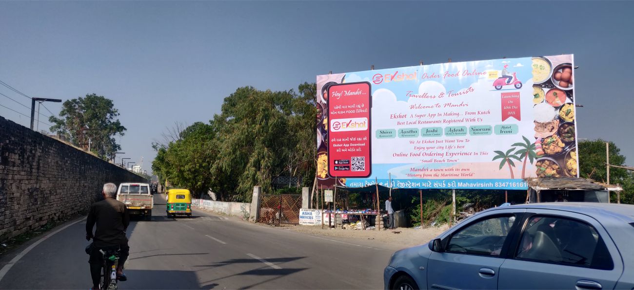Hoardings on Rent Hoardings on Rent